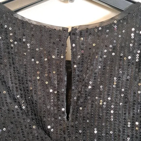 BLACK TAPE Sequin Padded-Shoulder Cap-Sleeve Top Large - Picture 8 of 9